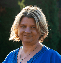 Dr. Hedvig Komáromy